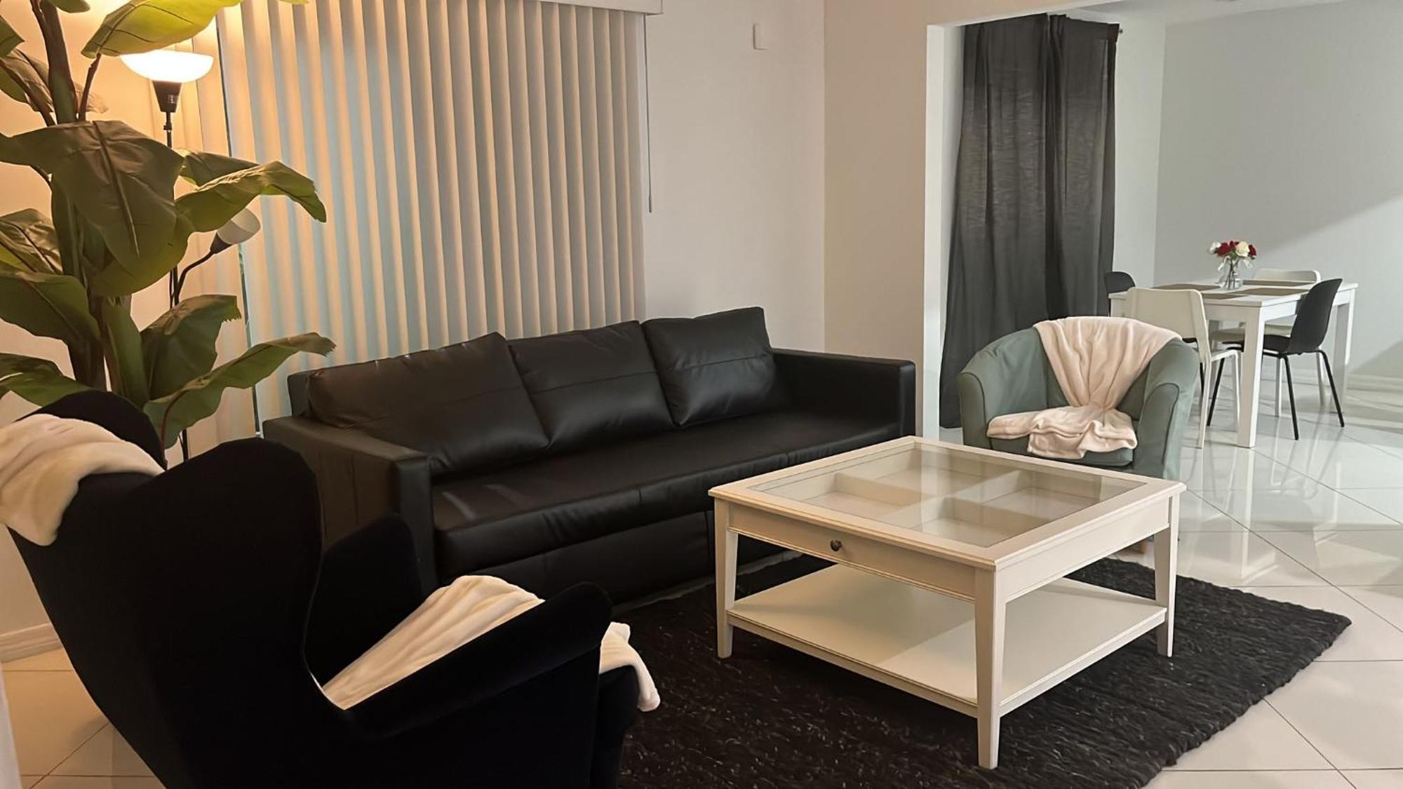 Beautiful, Fully Furnished 4Bed 2Bath House - 5 Minute Walk To Miracle Mile Downtown Coral Gables Villa Miami Luaran gambar