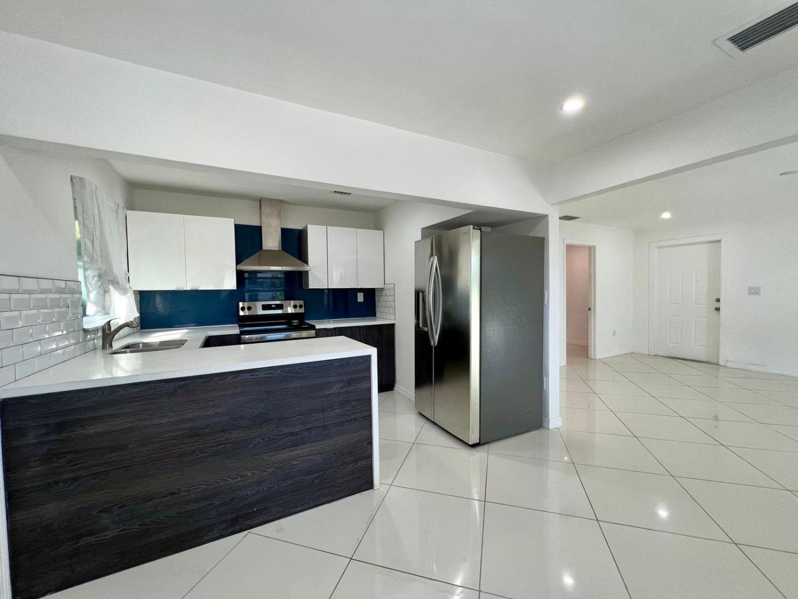 Beautiful, Fully Furnished 4Bed 2Bath House - 5 Minute Walk To Miracle Mile Downtown Coral Gables Villa Miami Luaran gambar